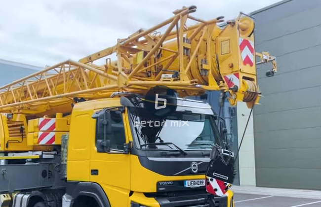 Tempat Sewa Truk Crane di Menteng Jakarta Pusat