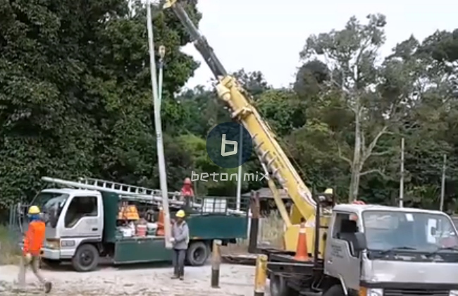 Harga Sewa Truk Crane di Sukawangi Kab Bekasi Harian