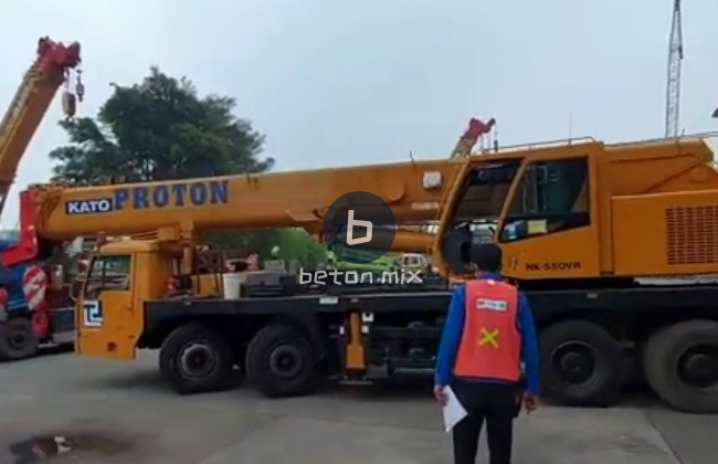 Harga Sewa Truk Crane di Sukaraja Kab Bogor Harian